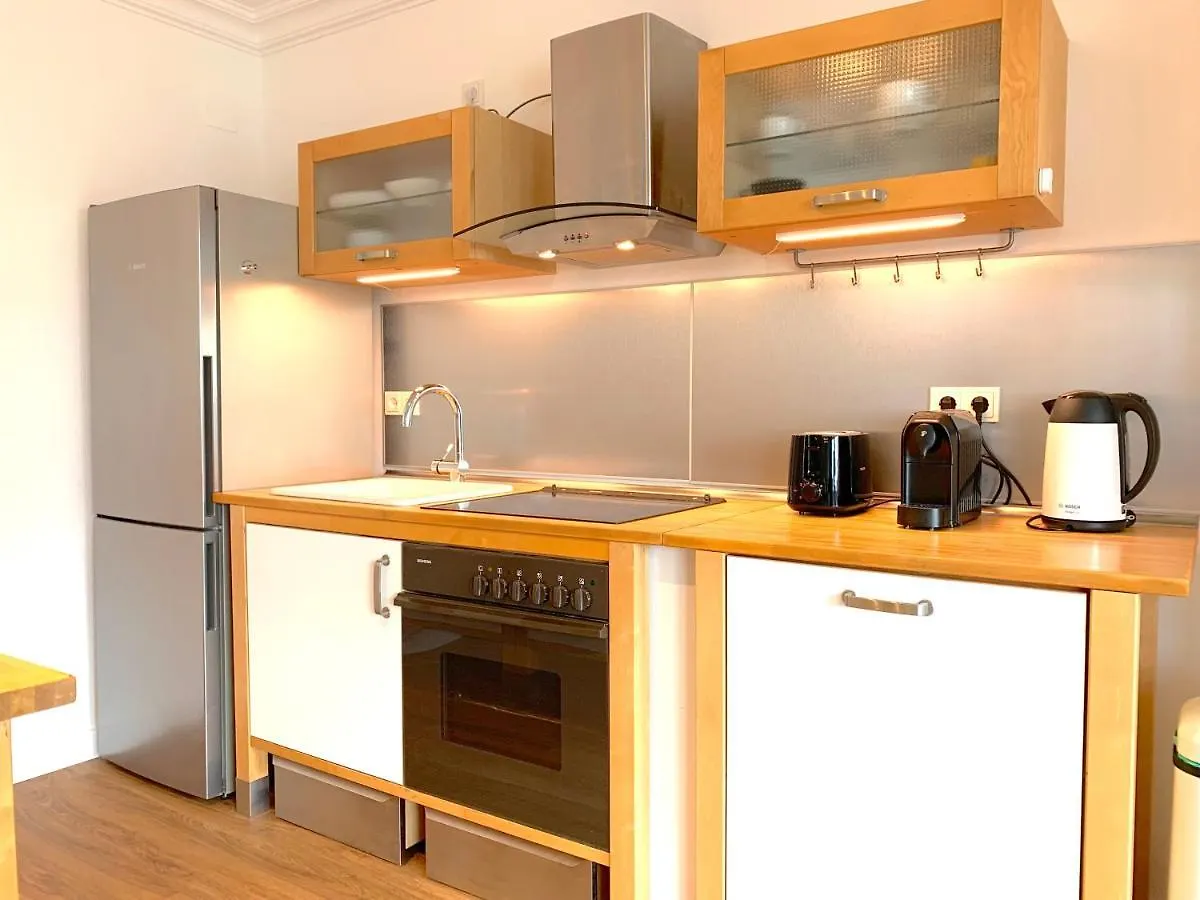 Schoene 3-Zimmer-Wohnung In Koeln-Brueck Mit Eigenem Parkplatz Κολωνία